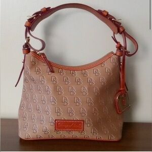 🆕Dooney & Burke Hand Bag